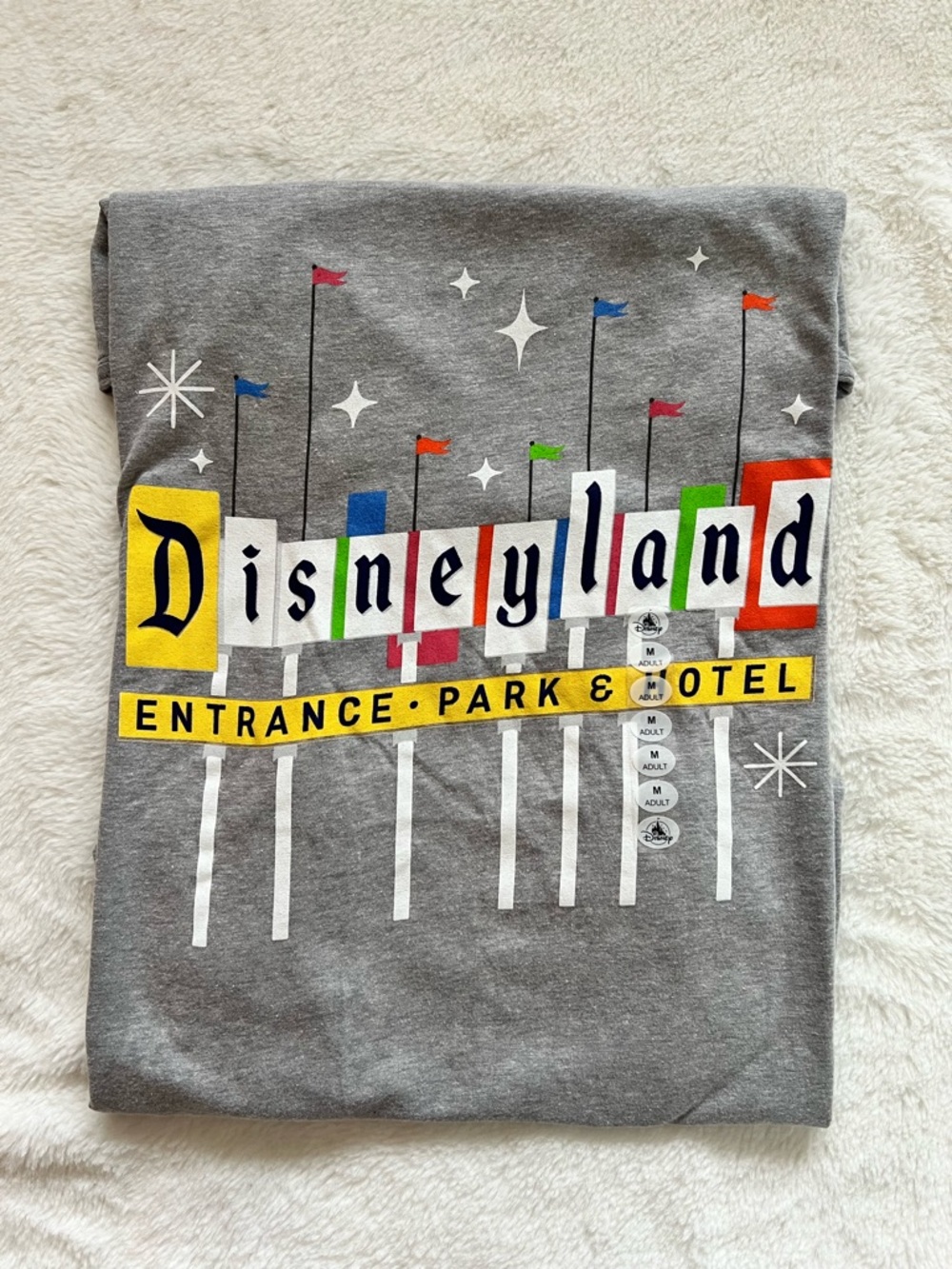Disneyland Resort Retro Entrance Marquee Adult T-Shirt Medium New With Tags - Picture 3 of 5